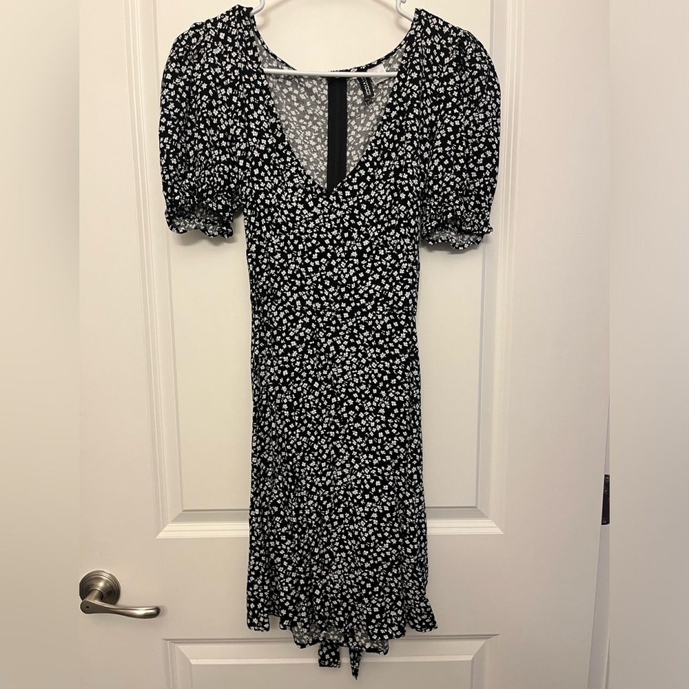 Floral Pattern Summer Dress with Puff Sleeves